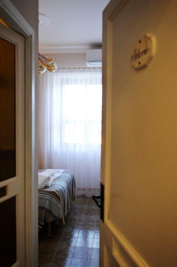 B&B Al Golfo Salerno Buitenkant foto